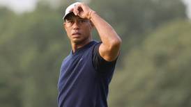 Tiger Woods trabaja para volver al golf tras accidente