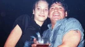 Maradona agredía físicamente a su novia de 16 años: "Me subió por toda la escalera por los pelos"