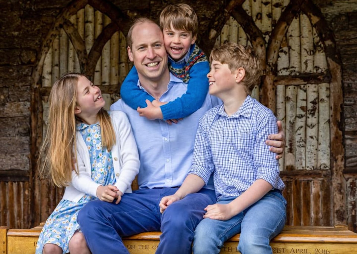 El príncipe William celebra el Día del Padre con adorable fotografía junto a sus hijos, el príncipe George, la princesa Charlotte y el príncipe Louis