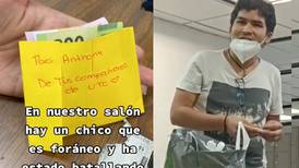 VIDEO | Universitarios de Coahuila armaron una colecta para darle despensa y dinero a un compañero, la emotiva reacción se viralizó
