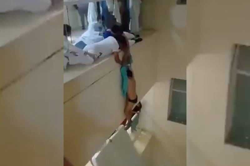 Paciente del IMSS intenta suicidarse.
