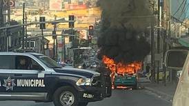 VIDEO: Se reportan ataques e incendios de autos  en Tijuana y Baja California