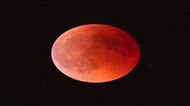 Eclipse lunar más largo del siglo  Descubre en qué lugares y a qué hora se podrá ver en México