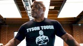 Mike Tyson es acusado por su fotógrafa de acoso sexual cuando era un adolescente