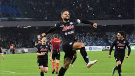 Napoli se reencuentra con la senda del triunfo y golea 3-0 al Bologna