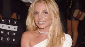 Britney Spears celebra su libertad volando en avioneta