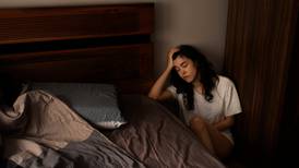 Tengo insomnio durante mi período: Cómo abordar los problemas de sueño durante el ciclo menstrual
