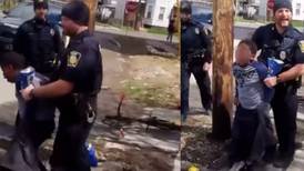 VIDEO VIRAL | ¡Indignante! Así arrestaron policías a un niño: lo acusan de robar una bolsa de papas