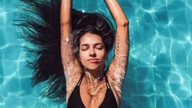 5 secretos para cuidar tu cabello al nadar y mantenerlo hidratado