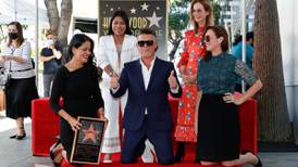 Alejandro Sanz devela estrella en Hollywood de la mano de Yalitza Aparicio