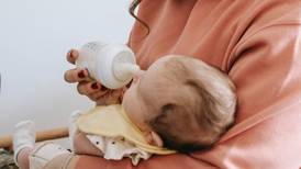Maternidad: ¿Cuál es la temperatura perfecta para darle biberón al bebé?