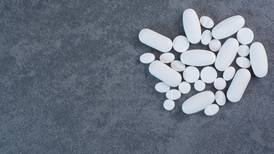 Píldora de Pfizer reduce casi un 90 % el riesgo de muerte por covid-19