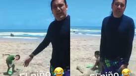 Niño se vuelve viral por destruir un cocodrilo de arena hecho por un artista en la playa