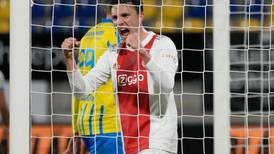El Ajax de Edson Álvarez golea contundentemente al Waalwijk en la Eredivisie