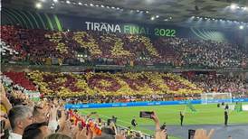 VIDEO | Roma se pintó de rojo para festejar el título de la UEFA Conference League