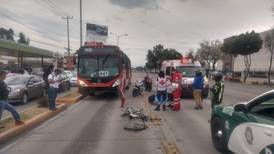 Muere ciclista al ser atropellado en la CDMX, su agresor huye
