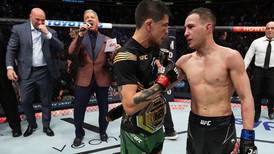 Las palabras de Conor McGregor a Brandon Moreno tras su triunfo en la UFC 277