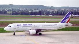 Avión de Air France aterrizó de emergencia ante amenaza de bomba