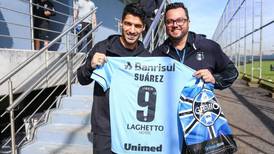 Luis Suárez rechaza a Cruz Azul para firmar con Gremio y los memes no tardaron en llegar