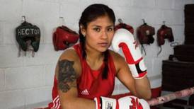 Por falta de apoyo boxeadora mexicana rifará sus pants que utilizó en Tokio 2020 para asistir al Mundial en India