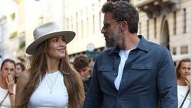 Jennifer Lopez y Ben Affleck compran lujosa mansión en Beverly Hills
