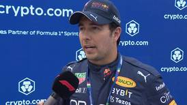 VIDEO | Se reveló un nuevo audio del reclamo de Checo Pérez a Red Bull: "¿Por qué no me dejan pasar?"