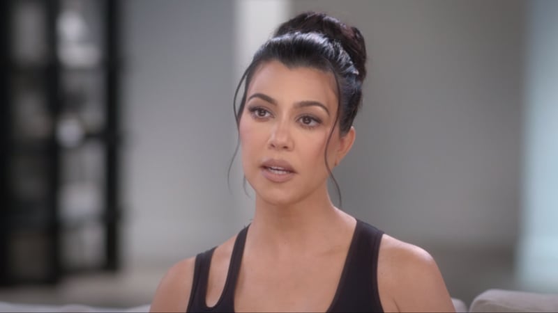 En el último episodio de “The Kardashians”, se vivió un tenso momento después que la matriarca de la familia le contara una verdad a su hija.