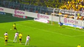 VIDEO | El penal que desperdició Borussia Dortmund y le puede costar el título de la Bundesliga
