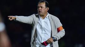 ¡Juan Reynoso con los días contados! Cruz Azul tiene en la mira a un técnico campeón de Liga MX