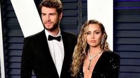 Miley Cyrus celebró el cuarto aniversario de "Malibu" y recordó a su ex, Liam Hemsworth