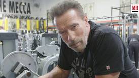 Arnold Schwarzenegger muestra la rutina de ejercicios que hace a sus 74 años