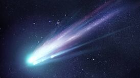 ¿Cuándo podrá observarse el cometa que orbita alrededor del sol cada 50 mil años?