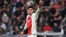 Video: Edson Álvarez colaboró con un gol en la victoria del Ajax sobre el Vitesse