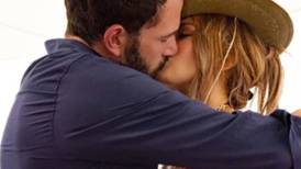 Jennifer Lopez y Ben Affleck: 5 momentos de su noviazgo que parecen un montaje
