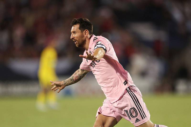Lionel Messi en primer plano festeja su gol ante Dallas FC en la Leagues Cup.