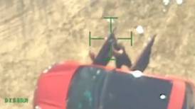 VIDEO | Sicario mexicano apuntó con una AK-47 a helicóptero de seguridad de Estados Unidos