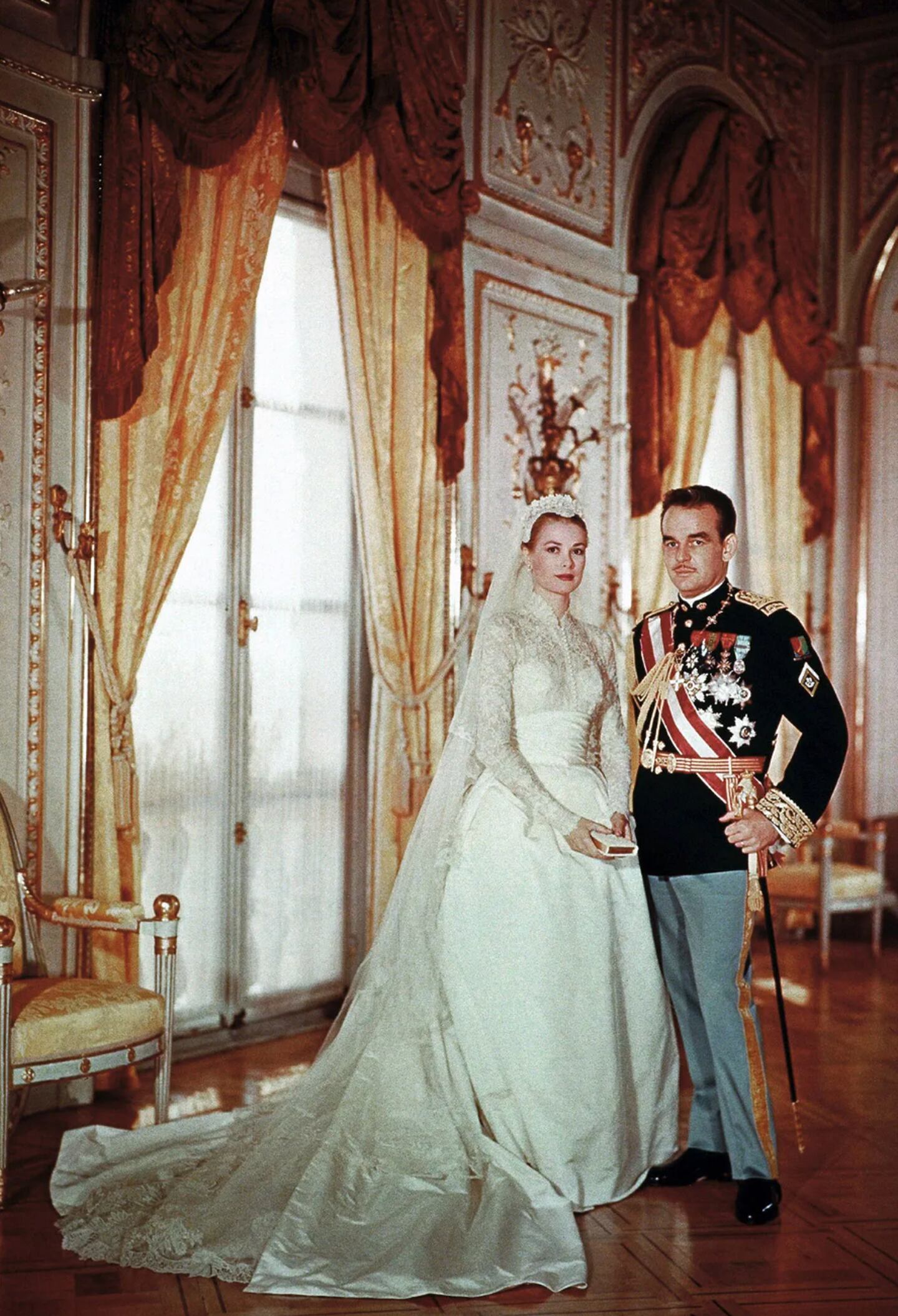 La boda de cuento de hadas de Grace Kelly y el príncipe Rainiero III