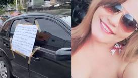 FOTOS: Mujer descubre que su esposo es infiel y decide poner un cartel en su coche, ahora es viral