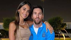 La fotografía de Antonela Rocuzzo junto a Lionel Messi que está dando la vuelta al mundo