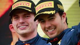 Prensa británica habló sobre problema de Sergio "Checo" Pérez y Max Verstappen
