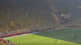 VIDEO | ¡En las buenas y malas! La hinchada del Borussia Dortmund ovacionó a sus jugadores pese a perder el título