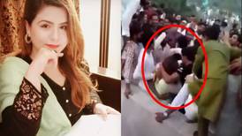 Video: Varios hombres desnudaron y agredieron sexualmente a Tiktoker en Pakistán