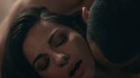 Maite Perroni: el truco para no mostrar sus senos en escenas íntimas de "Oscuro Deseo"