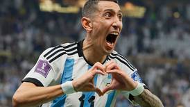 Esto vale el lujoso reloj que uso Di María al ganar la Copa del Mundo con Argentina en Qatar