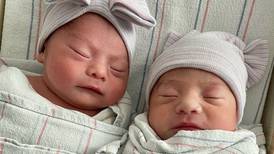 ¡Increíble! Mujer da a luz a sus hijos gemelos en un día, mes y año diferente