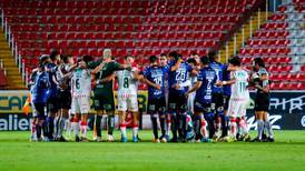 Necaxa vence a Querétaro tras reanudación de la Liga MX tras violencia en el Corregidora