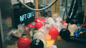 Así es la “máquina de refrescos” que vende NFTs