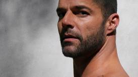 Ricky Martin aparece con "nueva cara" y las redes no se lo perdonan