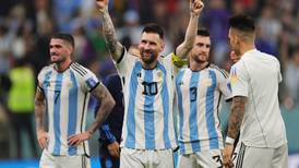 VIDEO | La magistral jugada de Messi en el gol de Julián Álvarez vista desde la tribuna del Lusail