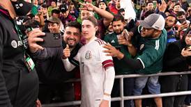 Tecatito Corona asegura que la Selección Mexicana disfrutará de Marcelo Flores